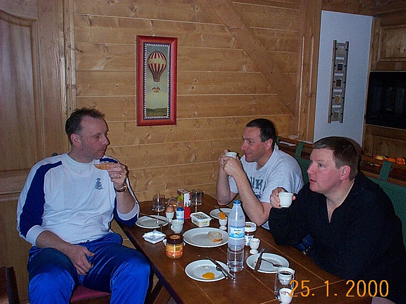 021 Ontbijt Leo Paul Rene.jpg